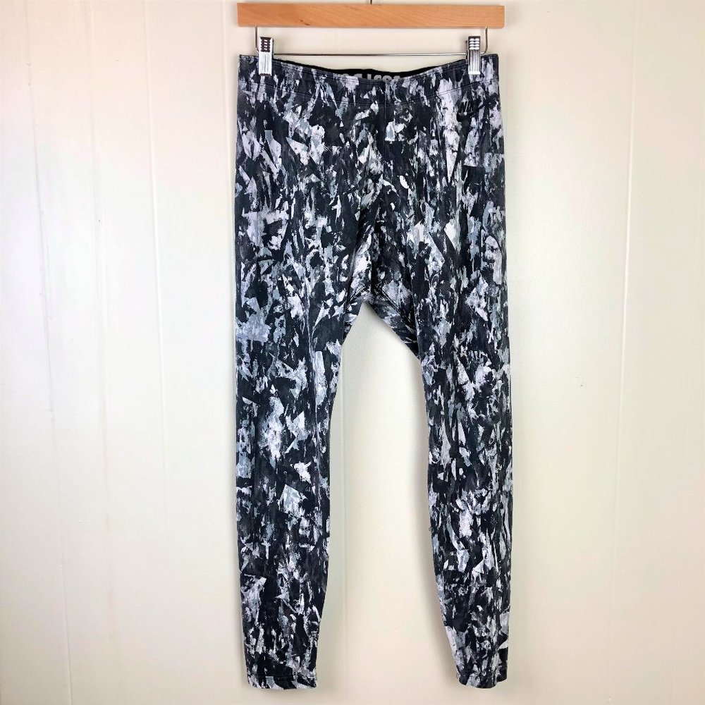 Nike  Black and White Patterned Leggings